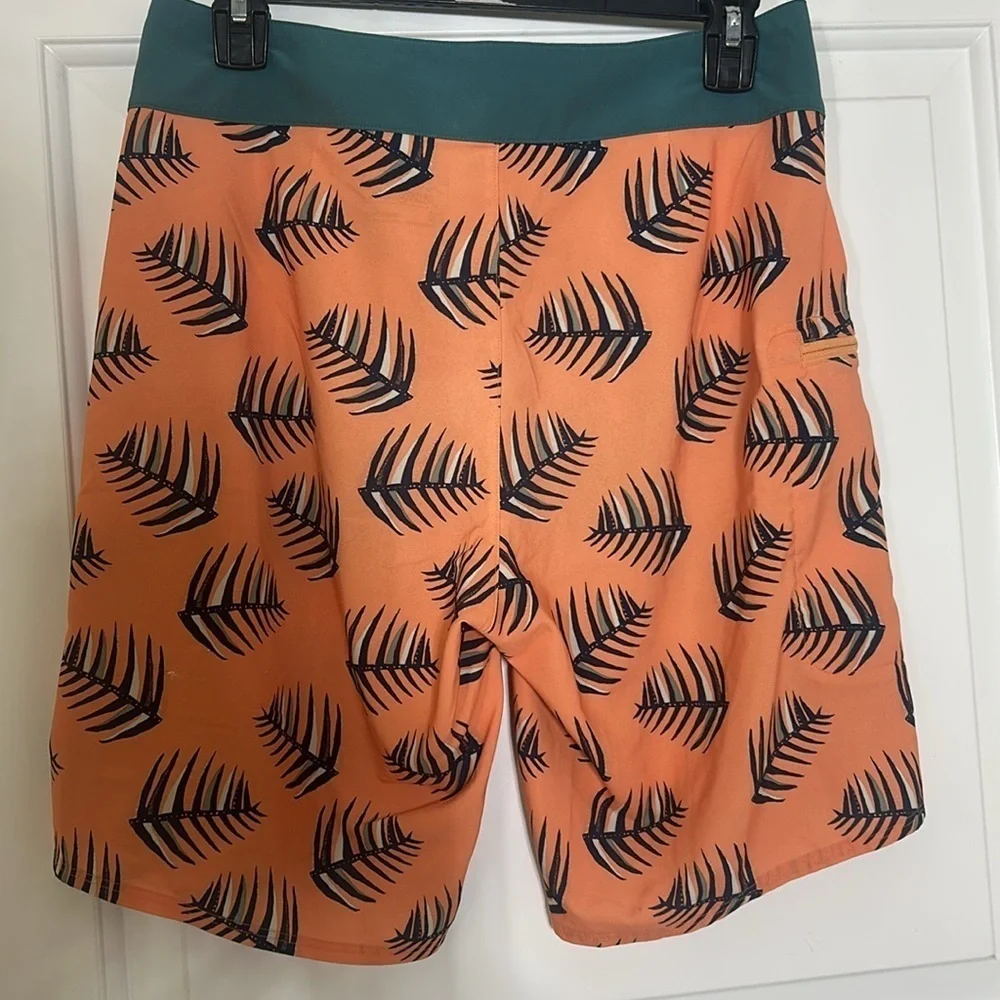 Patagonia Stretch Planing Peach Swim Short, size 29